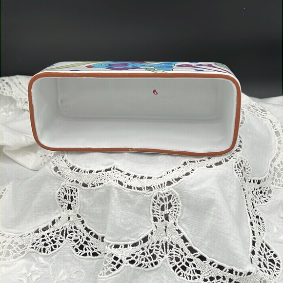 Mesa International Signed Ceramic Hand Painted Butter Dish - Picture 9 of 11